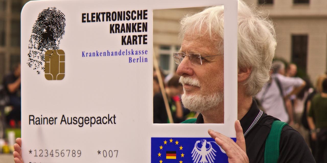 Demonstrant gegen das Vorhaben der „elektronischen Gesundheitskarte“.